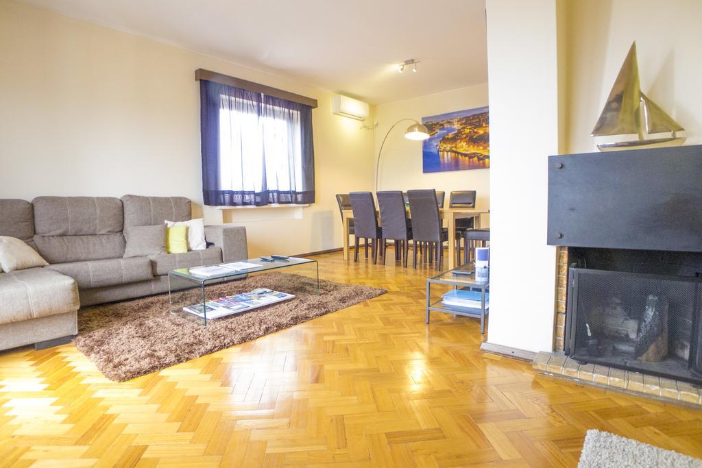 Lv Premier Apartments Clerigos- Re1 بورتو المظهر الخارجي الصورة