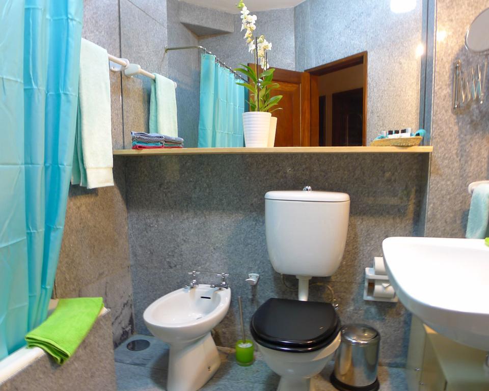 Lv Premier Apartments Clerigos- Re1 بورتو الغرفة الصورة